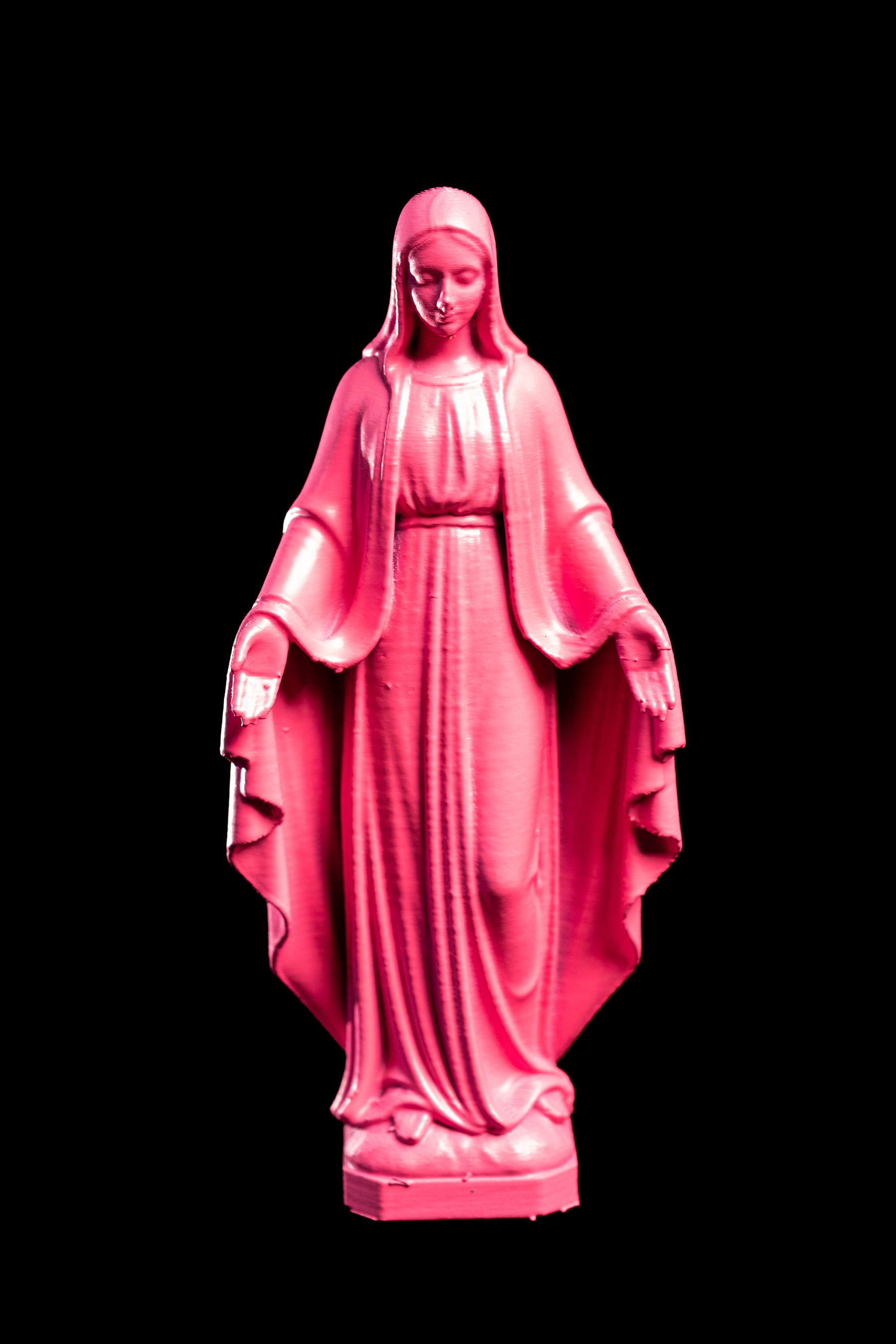 Figurine Vierge Pop rose bonbon