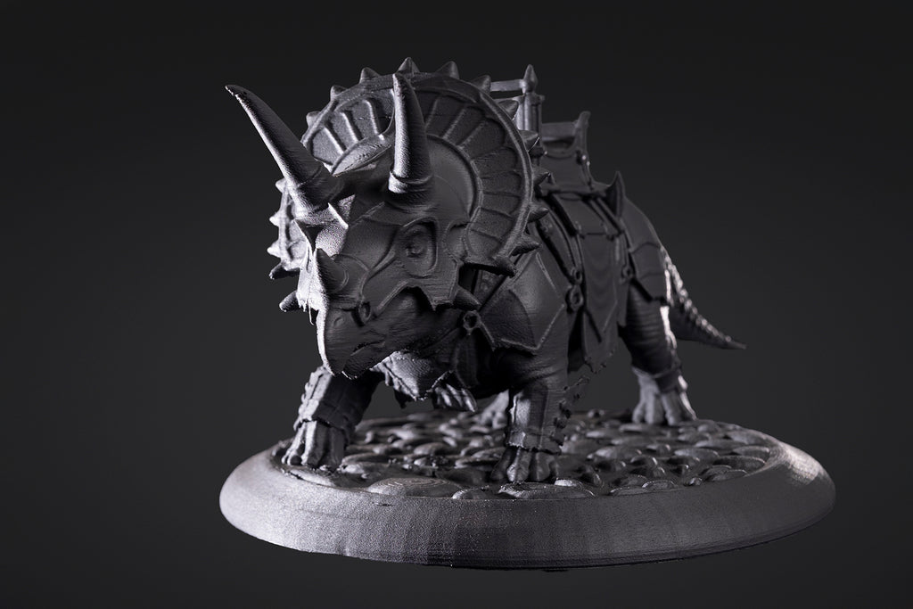 Figurine de Tricératops en armure à peindre